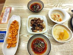 -叁煨蹄花·下饭盐帮菜(人民广场店)