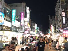 -六合夜市