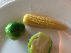 -东西风牛排馆周末烧烤自助(首都机场希尔顿店)