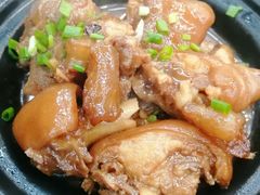 红烧猪蹄-徽州美食(三十年老店)