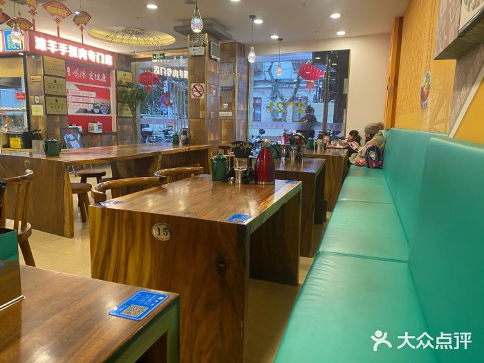 兰州-西固陈记牛肉面·烧烤(山阴路店)大堂图片