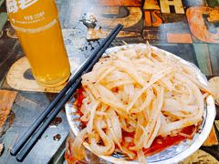 -牡丹广场薛栓子擀面皮大王