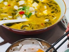 招牌酸菜鱼-江城小馆陕南妈妈菜·全球旅行餐厅(钟楼店)