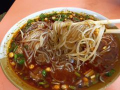 -董记冒节子肥肠粉