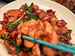 -饱嗝·小炒云南菜·见手青乌鸡汤锅(来凤街国创园店)