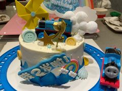 -咖咖熊蛋糕定制·英国蓝风车动物性淡奶油