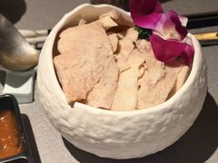 -左庭右院鲜牛肉火锅黑金店(陆家嘴中心店)