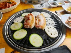 -唯成•韩国炭火烤肉 유성고기