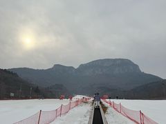-济南卧虎山滑雪场