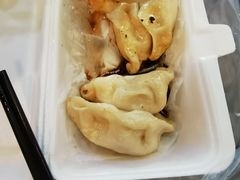 -黄阿姨锅贴大王(万航渡路店)