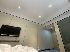 -鹏城丽景酒店(华强北红岭地铁站店)