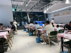 -老班长·小龙虾·鲜货烧烤大排档(金街美地店)