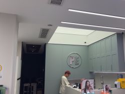 -PE SALON