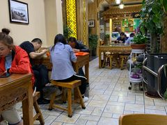 大堂-伊穆祥牛肉面总店·清真