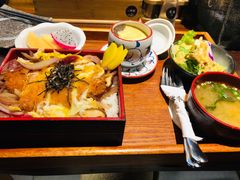 -一豚轩·烧鸟·豚骨拉面(五四路店)