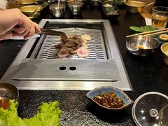 -臻牛烤肉