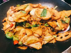 -苗小坛酸汤鱼(酒仙桥店)