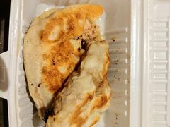 猪肉大葱肉饼-老北京馅饼粥(西单店)
