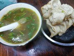 -黄阿姨锅贴大王(万航渡路店)