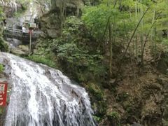 -藏龙百瀑风景区