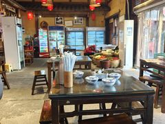 -富正毅三下锅·湘西韵味(天门山索道店)
