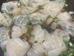 野菜小馄饨-真真鲜馄饨店(启蒙路店)