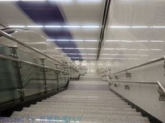 -红土地(地铁站)