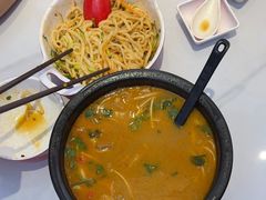 -沁麦源过桥米线(总店)