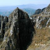 北方的“小黄山”,玻璃栈道让你心惊胆跳