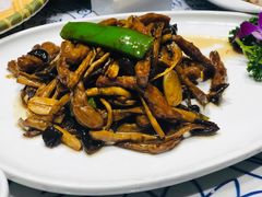茶树菇焗牛柳-江南韵·无锡太湖文化体验餐厅(凤凰天街店)