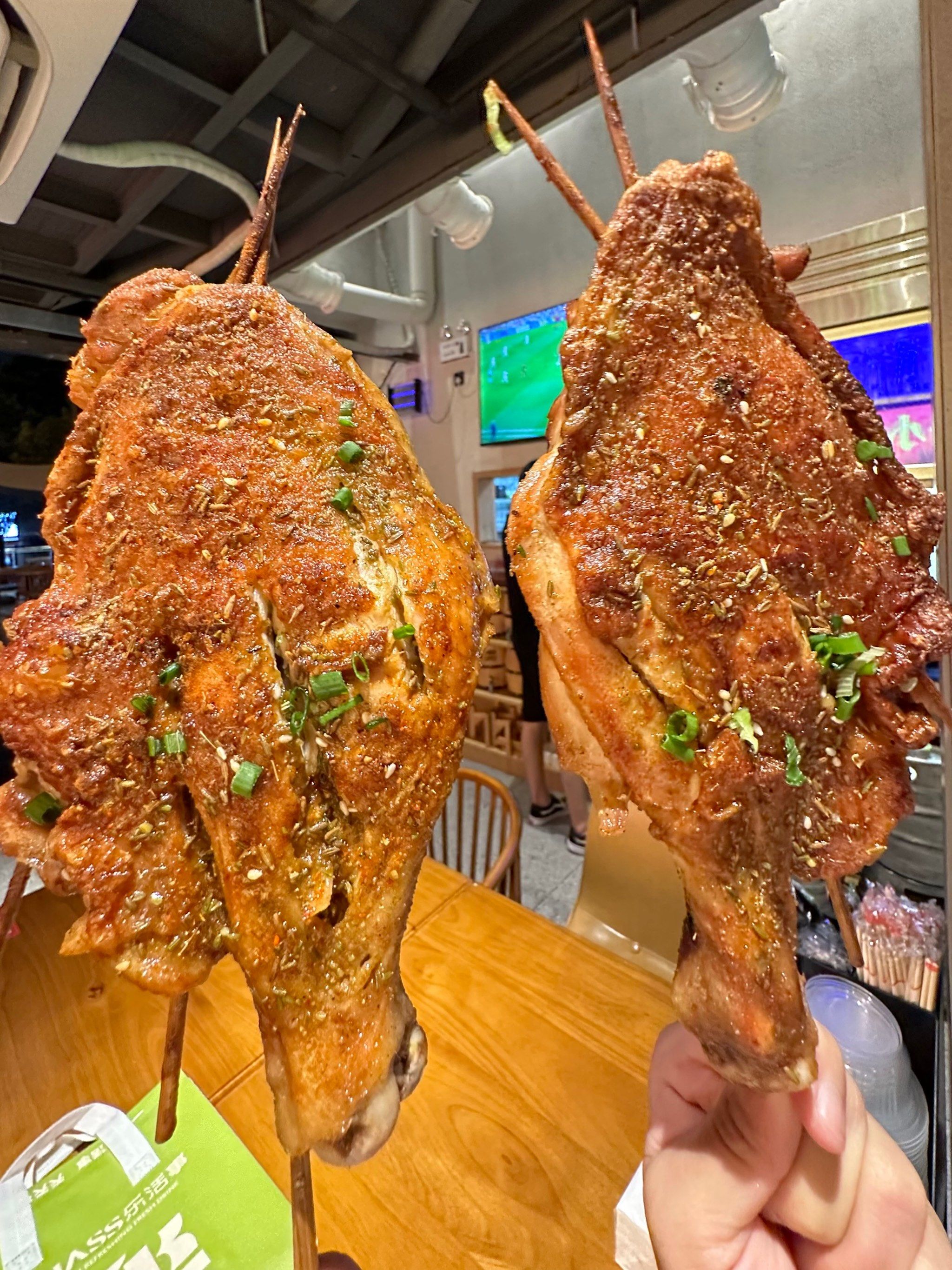 这大鸡腿!谁看了不震撼啊啊啊!