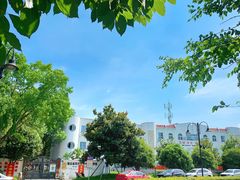 -湖北省世达实用外国语学校