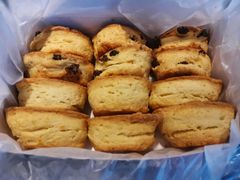 -SKROLL卡特司库·蛋糕定制·生吐司·司康(古北程家桥店)