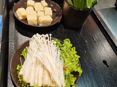 -炙爱鮮貨火锅(中东砂之船店)