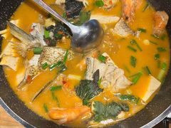 -头上红煨盐鸡乡村食府