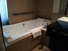 -广州天河希尔顿酒店