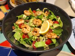 牛油果大虾沙拉-彼德西餐厅(凯德广场新南店)