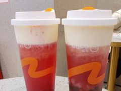 奶霜草莓果茶-CoCo都可(安河桥华联店)