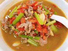 鲜炒黄牛肉-憨伢子·家常菜小食堂·有锅气の炒菜(江汉路店)