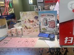 -DQ·蛋糕·冰淇淋(周浦万达店)