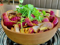 -胡须佬鸡煲四季火锅店(石厦西村直营店)