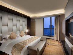 -西安长征华美达酒店