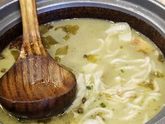 -周鱼小馆石锅酸菜鱼(活力汇店)