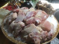 -洪氏嗨捞·广东猪肚鸡·椰子鸡火锅(西咸万象城店)