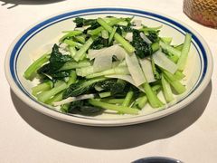 -八府香鸭·啫啫煲(华山路店)