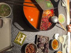 -三出山火锅(南京万象天地店)