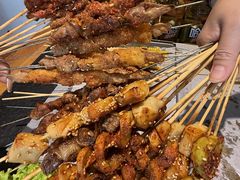 -卞二小串·鹤岗烧烤·坑烤(永定路店)