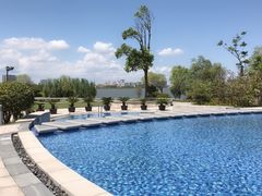 -上海滴水湖皇冠假日酒店