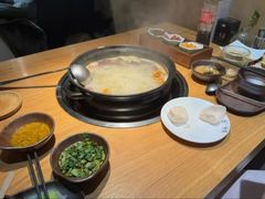-一朵菌·野生菌探索家火锅(南亚店)