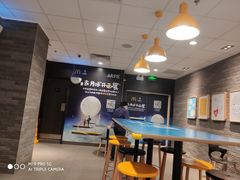 大堂-麦当劳(南昌青山湖万达广场店)